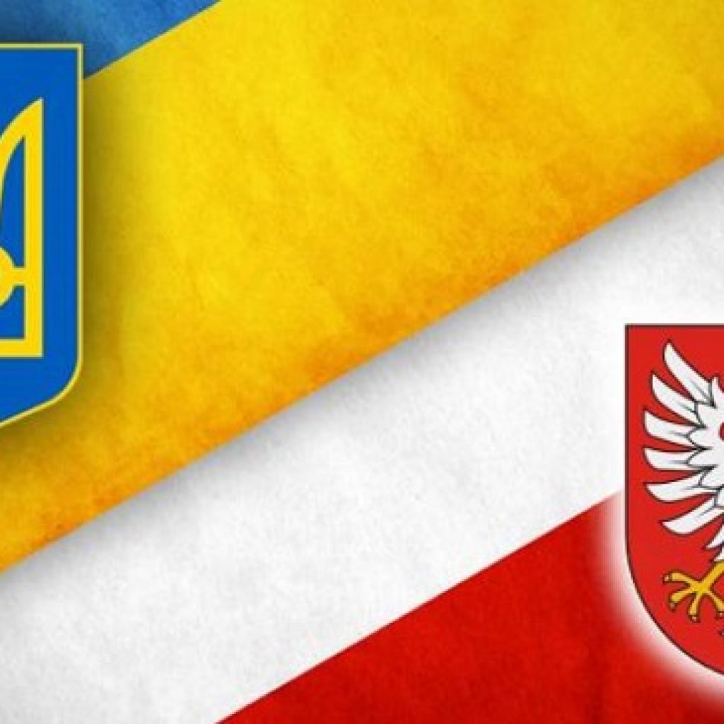Польский и украинский флаг