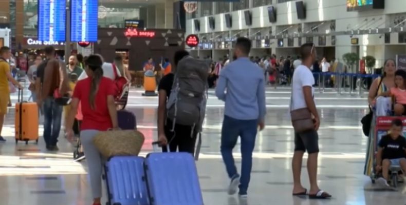 Аэропорты Турции подверглись критике за расточительство