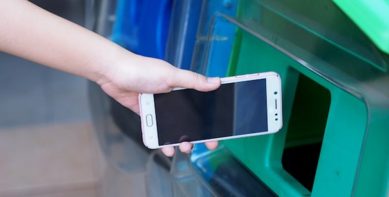 Поддержка карт Мир в Apple Pay появилась в России