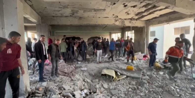Девять человек погибли в результате авиаудара в Газе