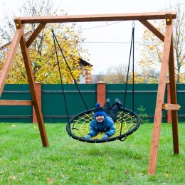 История детских качелей