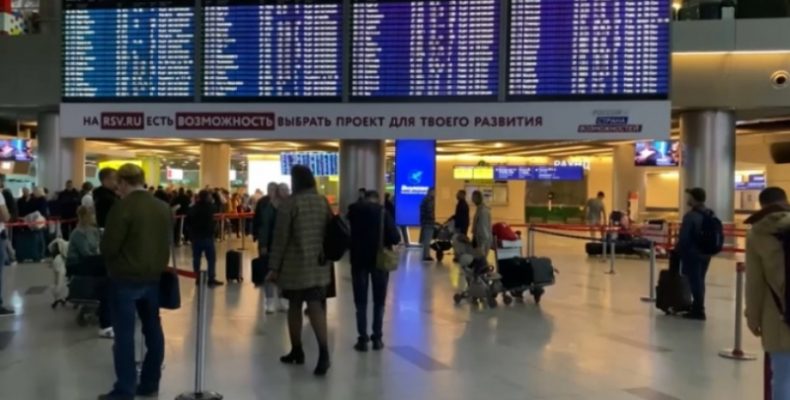Из-за усиления мер безопасности аэропорты Москвы не приняли 13 бортов