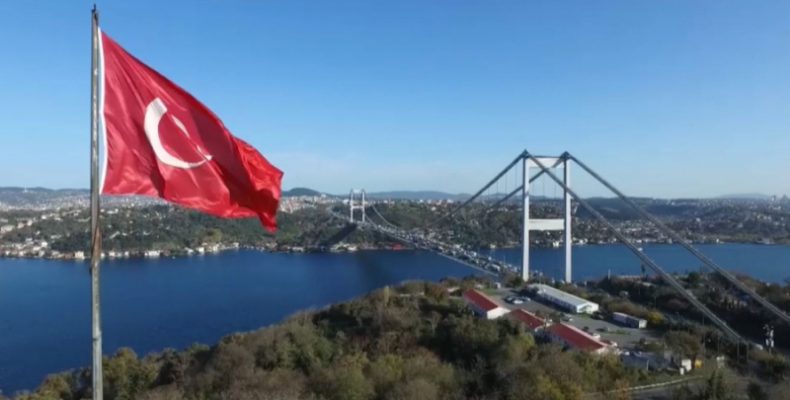 Падение лиры в 2024 году: как Турция борется с экономическим кризисом