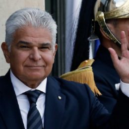 Президент Панамы ответил Трампу на слова о возвращении канала США