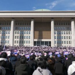 Президенту Южной Кореи грозит импичмент