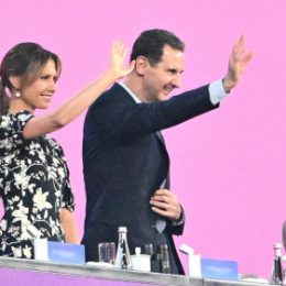 СМИ: жена Башара Асада подала на развод