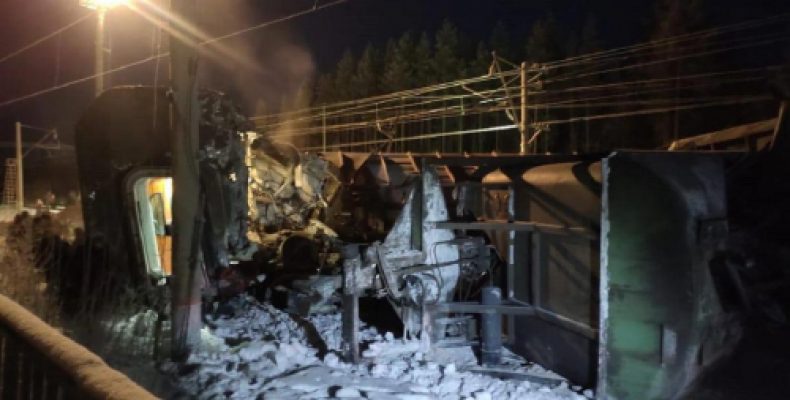 Столкновение поездов в России: есть погибшая и 14 пострадавших