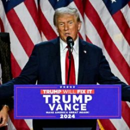 Трамп назначил в свою администрацию двух сватов