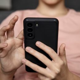 Характеристики и особенности Galaxy S22 в 2023