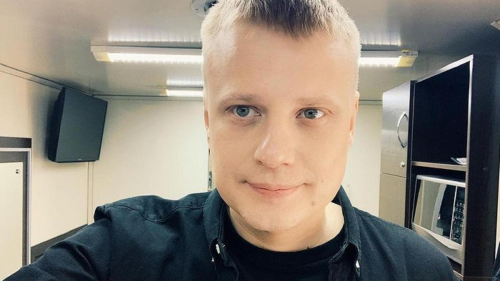 Назвавшего Лукашенко "Чык-Чырыком" комика Комиссаренко заочно приговорили к 6 годам колонии